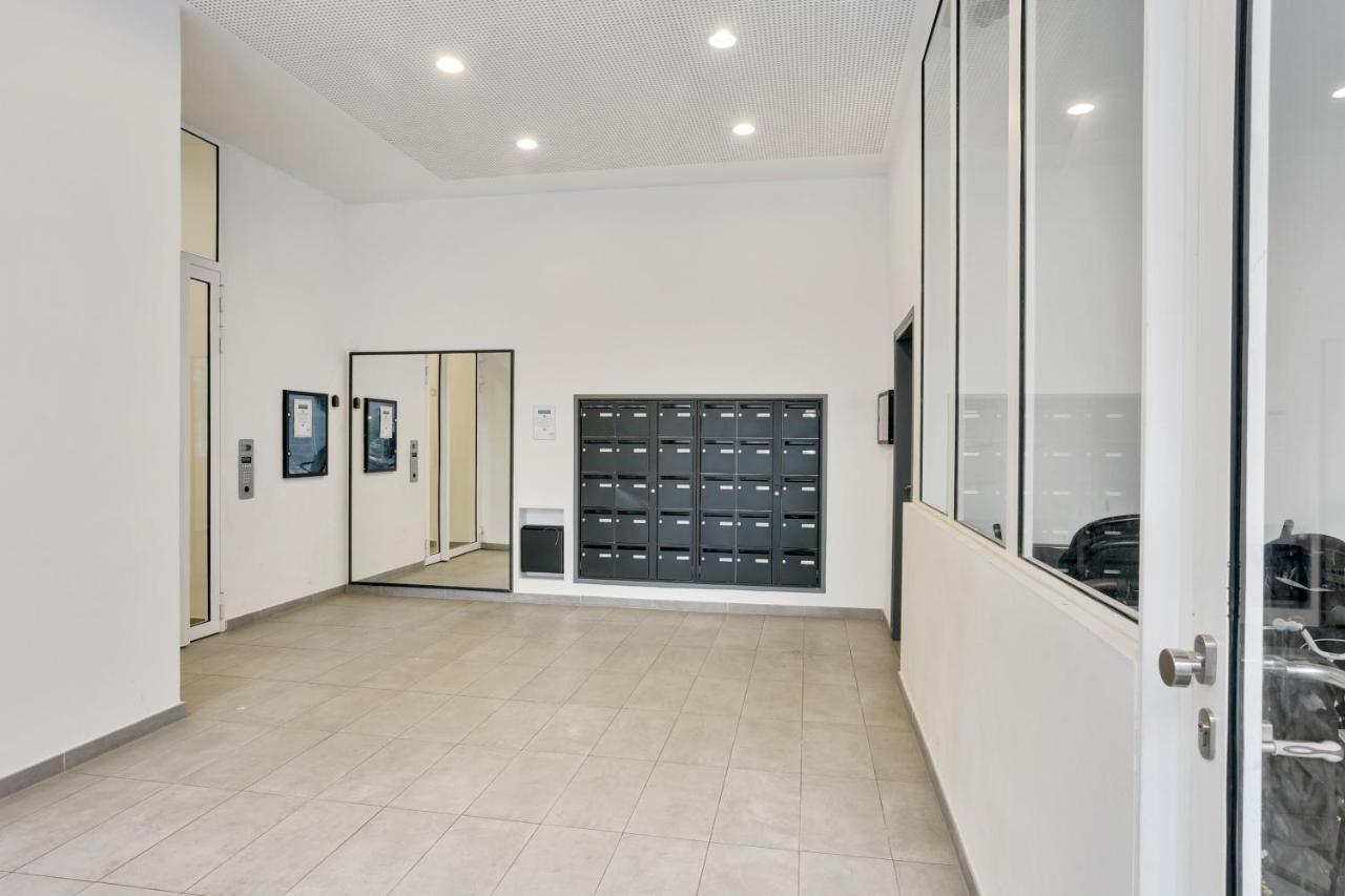 Chic Apart With Parking Near Paris نانتير المظهر الخارجي الصورة